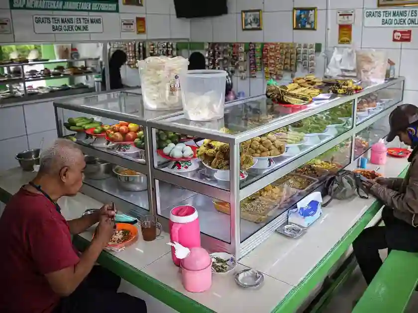 Ilustrasi Bisnis Warteg 1